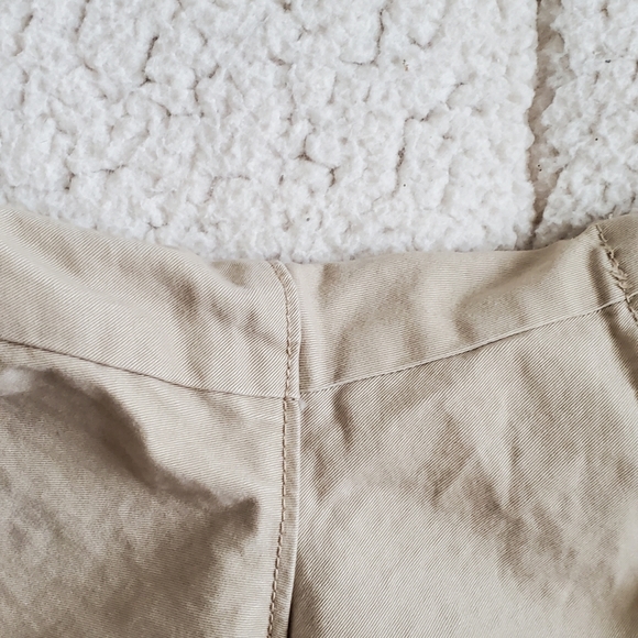 Old Navy Khaki Shorts - Picture 2 of 5